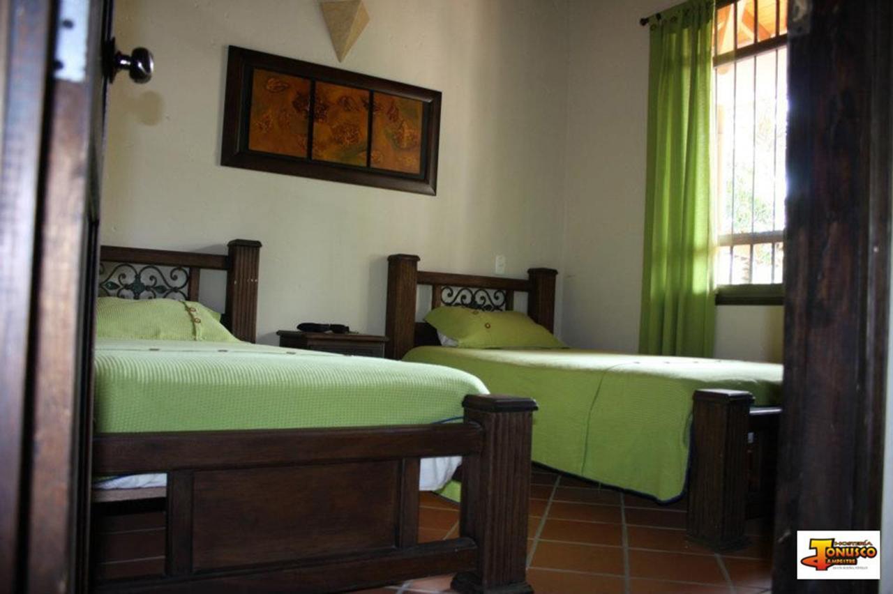 Hosteria Tonusco Campestre Santa Fe de Antioquia Buitenkant foto