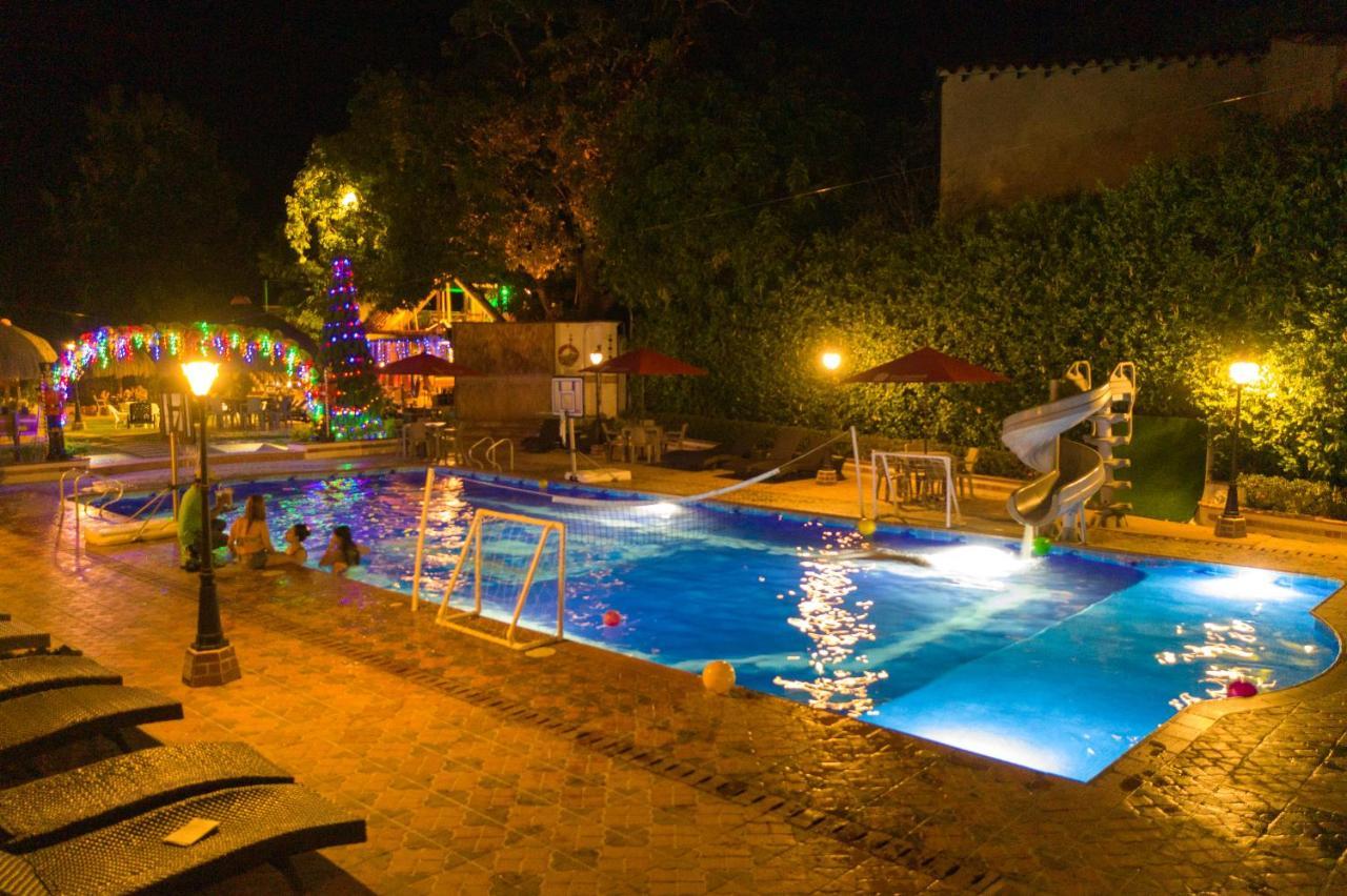 Hosteria Tonusco Campestre Santa Fe de Antioquia Buitenkant foto